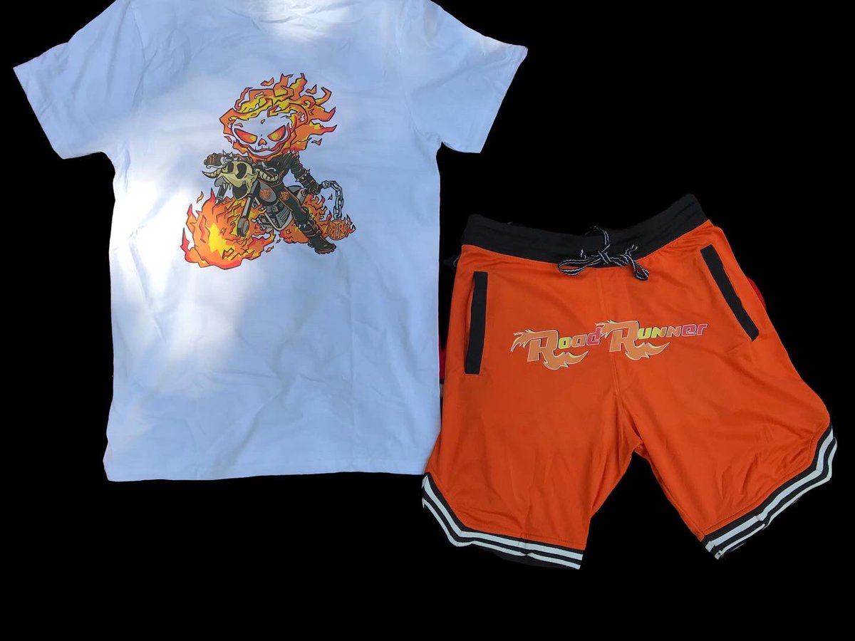 RoadRunnerGear1's tweet photo. Out now !! @RoadRunnerGear1  
Ghost rider short sets 
Small- medium in both 
75$/85 to be shipped anywhere https://t.co/CpfJpqQjEs