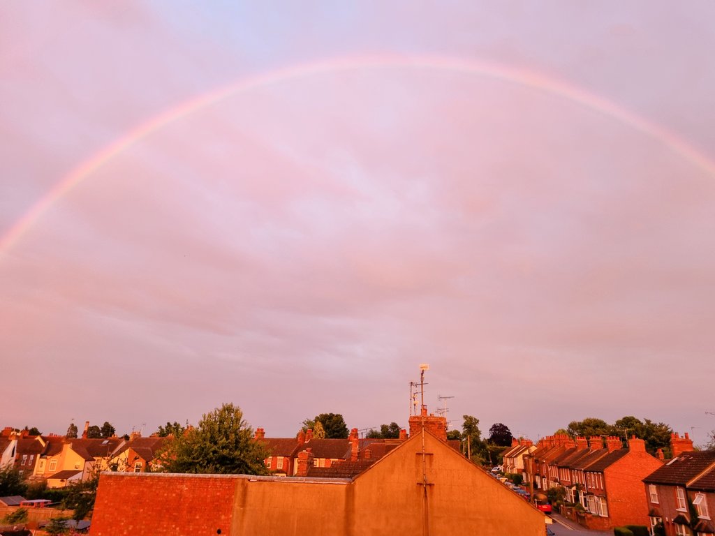Rainbow over Aylesbury. Heralding Diversity Week <a href="/AylesburyHigh/">Aylesbury High</a>!