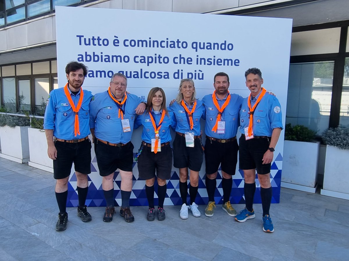 agesci_protciv's tweet photo. Il Capo Dipartimento ha chiuso gli Stati Generali “Quello che avete fatto in queste giornate è un bellissimo esercizio di democrazia”.
Grazie ai 6 delegati che,con passione e competenza,hanno contribuito a tracciare la strada del futuro. 
@DPCgov 
@agesci
#ilFuturoèInsieme https://t.co/VRJiBMTmcy