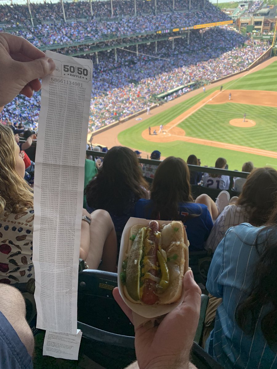 tfry_'s tweet photo. @BarstoolBigCat Life’s too short https://t.co/b1jdcGc2rM