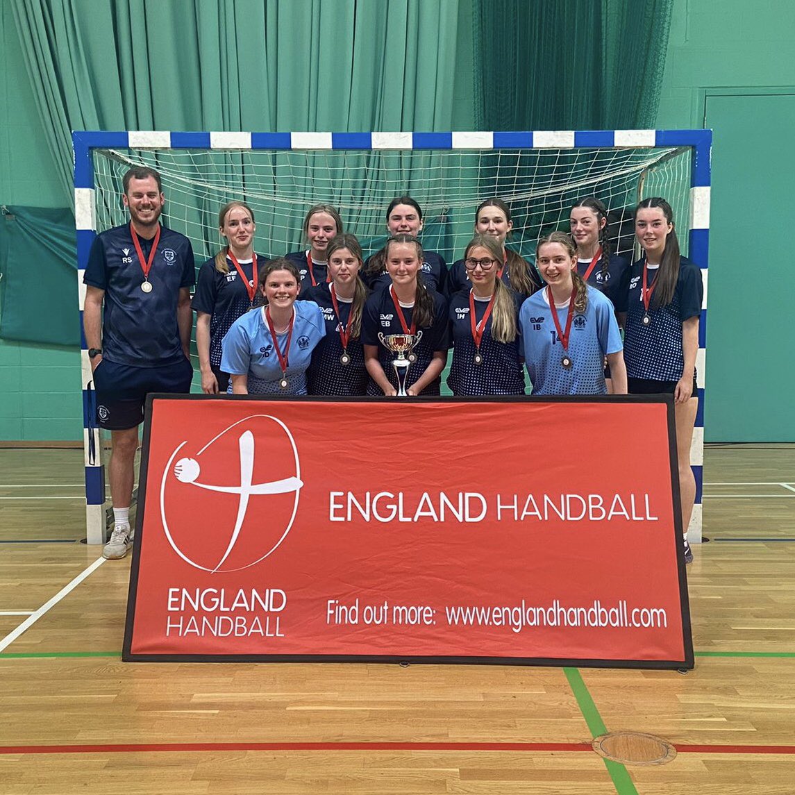 WBS_PE's tweet photo. ๐ธ | U15 Girls National Champions 2022 ๐
What an incredible effort from the Y10 girls who won the #EHSchoolsComp yesterday ๐คพโโ๏ธ
The girls can be so proud of their achievement, we definitely are! What a way to finish your last school handball competition ๐๐ป
@englandhandball https://t.co/ix3ZF2Sb2W