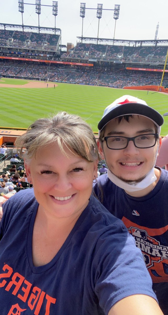 kablacklock13's tweet photo. With my best guy https://t.co/avxZosyLsK
