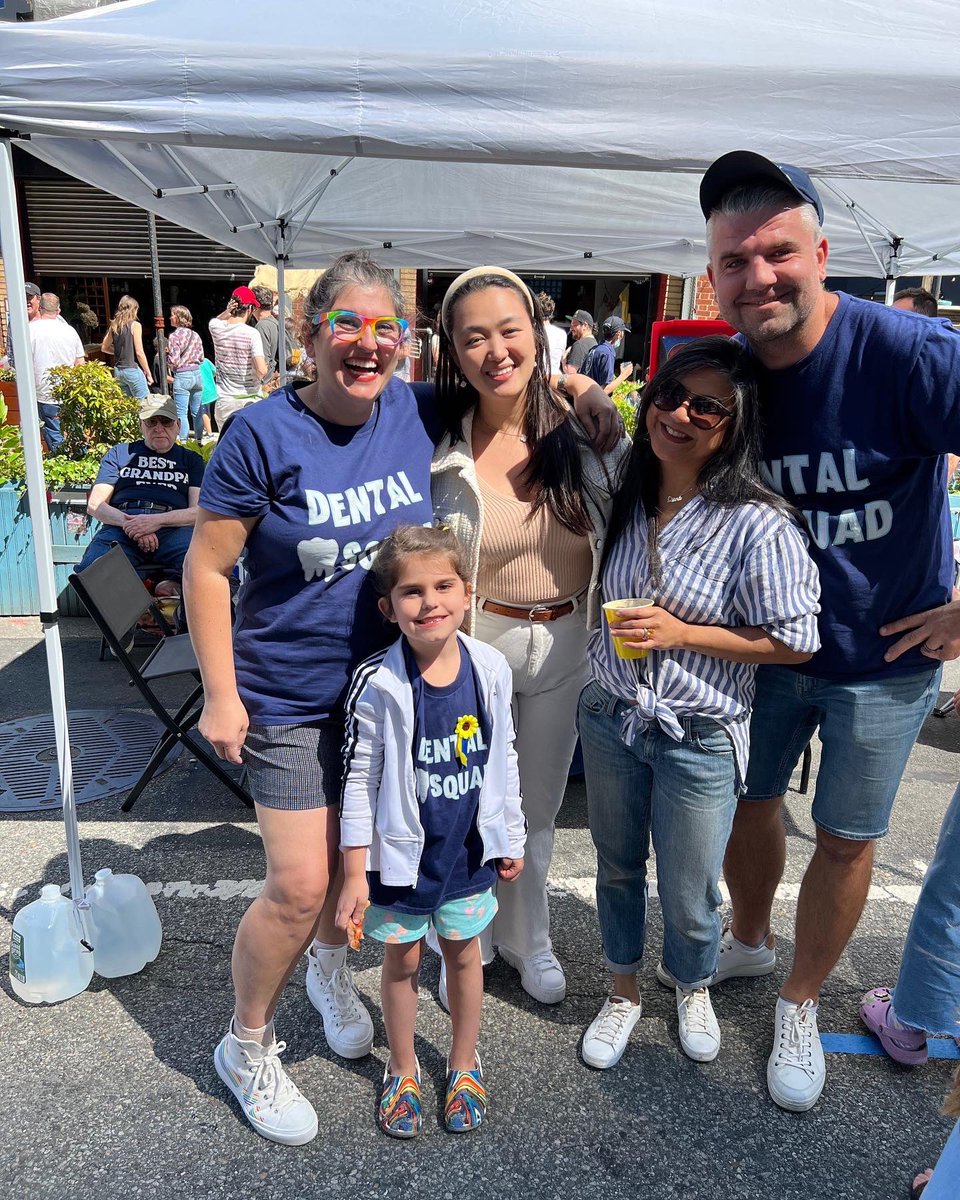 <a href="/CourtSquareCA/">Court Square Civic Association #LongIslandCity</a> annual block party was full of happy children, live music, @CultureLabLIC marching band, local artists, and local small businesses  

Come say hi to your neighbors 👋🏼