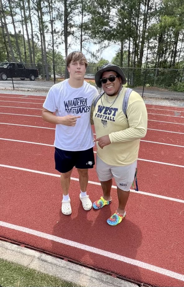DBarker2442's tweet photo. Leader, Captain, High Scholar, Amazing Teammate, Amazing Student, Amazing Son, & of course, a Great Football Player! @raleigh_herb is the true definition of all of what the game should represent! True honor to see how your journey will unfold senior year! Love you #11 #CrocCrew https://t.co/gP8jTsFVGp