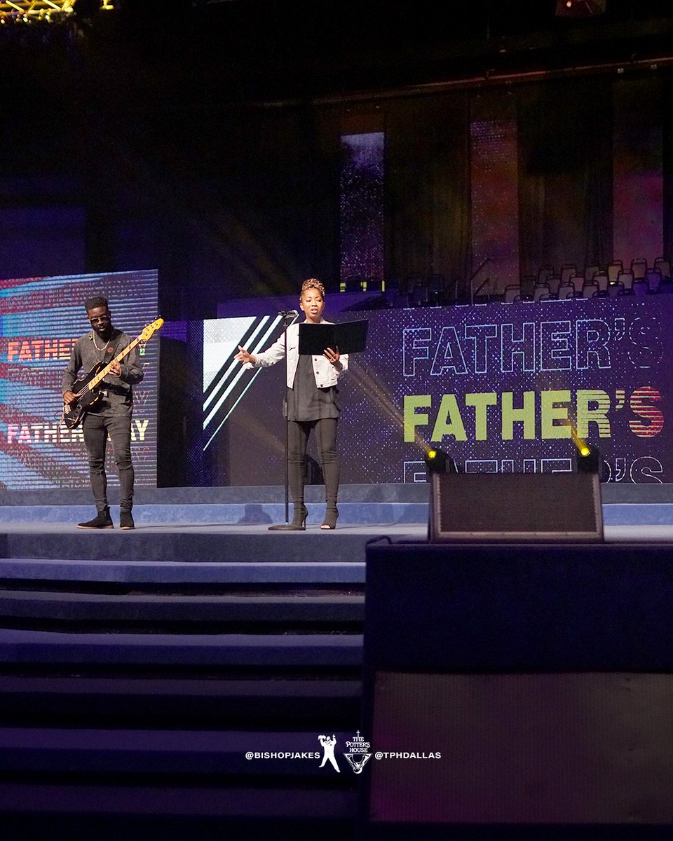 TPHDallas's tweet photo. Thank you for joining us online today! Be sure to watch the rebroadcast of “Real Men Pour In" TONIGHT at https://t.co/KGU23tRaO6 or via the T.D. Jakes Mobile App! 

#RealMenPourIn #SundayService #TPHOnline https://t.co/xaWKMyPHqO
