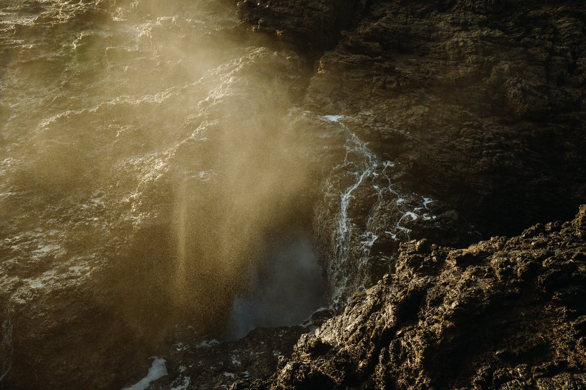 cvexplores's tweet photo. Sunrise at Kiama Blowhole https://t.co/iaRvUzROxf