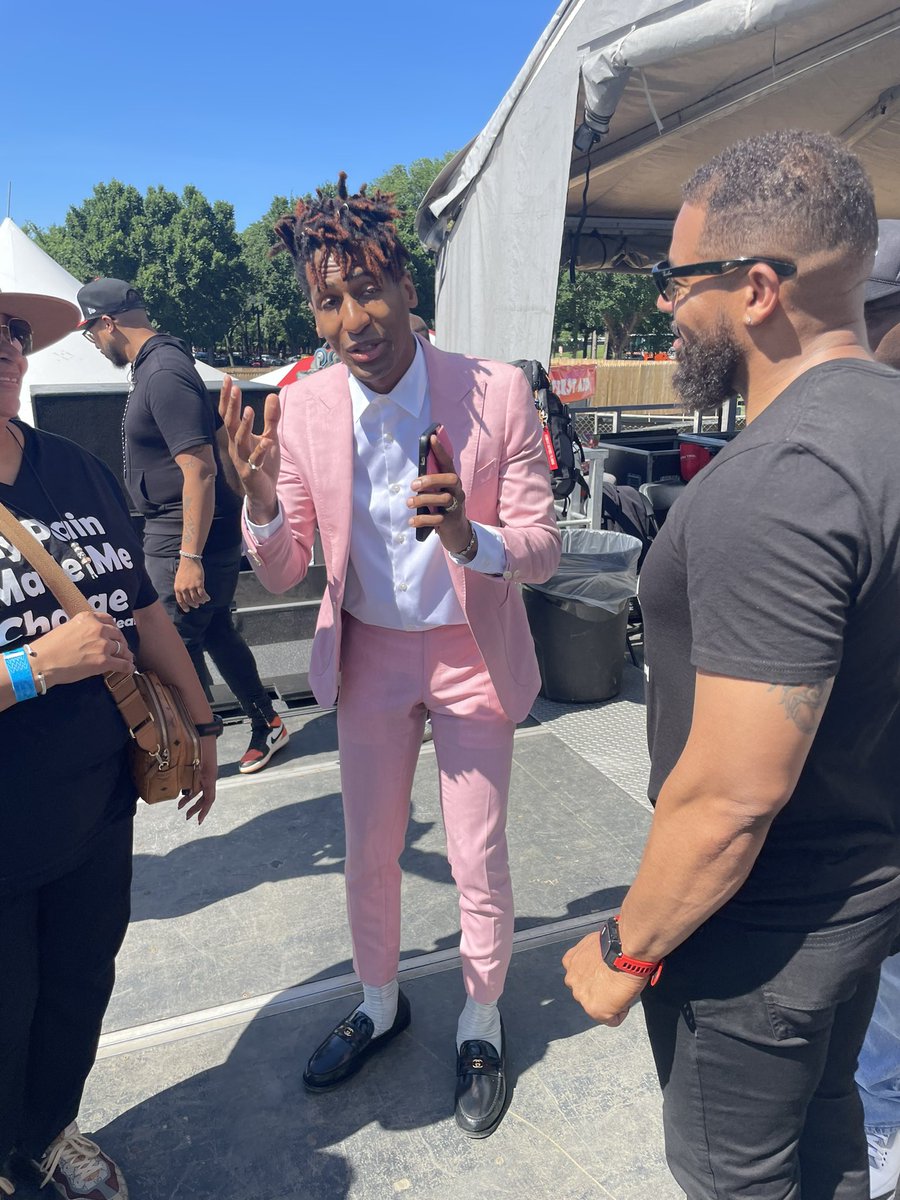 DavinClemons's tweet photo. What an awesome experience to fellowship and stand side by side with @JonBatiste!! He’s awesome on them keys!!! #IamUnleashed https://t.co/OJDudltrIr