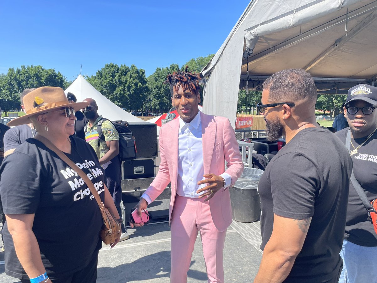 DavinClemons's tweet photo. What an awesome experience to fellowship and stand side by side with @JonBatiste!! He’s awesome on them keys!!! #IamUnleashed https://t.co/OJDudltrIr