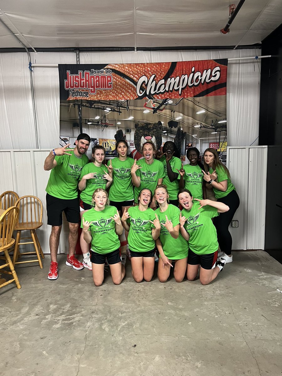 5-0 this weekend for <a href="/AirMinnesota/">Air Minnesota Basketball</a> 15U! Won the championship game against Hot Shots 28-17. Girls battled all weekend long! So proud of how hardworking these girls are. They played together as a unit! <a href="/DanJech/">Dan Jech</a>