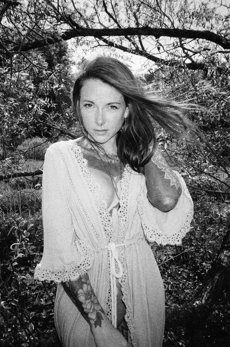 New picture! This one is taken with an analog camera so no editing 😍

Photographer <a href="/ThomasPeber/">Thomas Peber 📸📸📸</a>