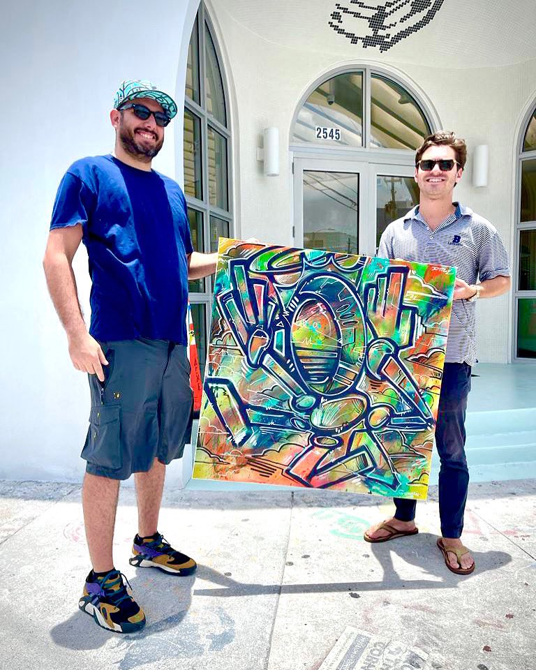 rocsolmiami's tweet photo. Action Sol bots making a scene here with my good friend thank you brother
ππΌβοΈπ¨π»βπ¨π₯
β’
β’
β’
#rocsol #rocsolmiami #Solbots #Solart https://t.co/6TmBUyYYJi