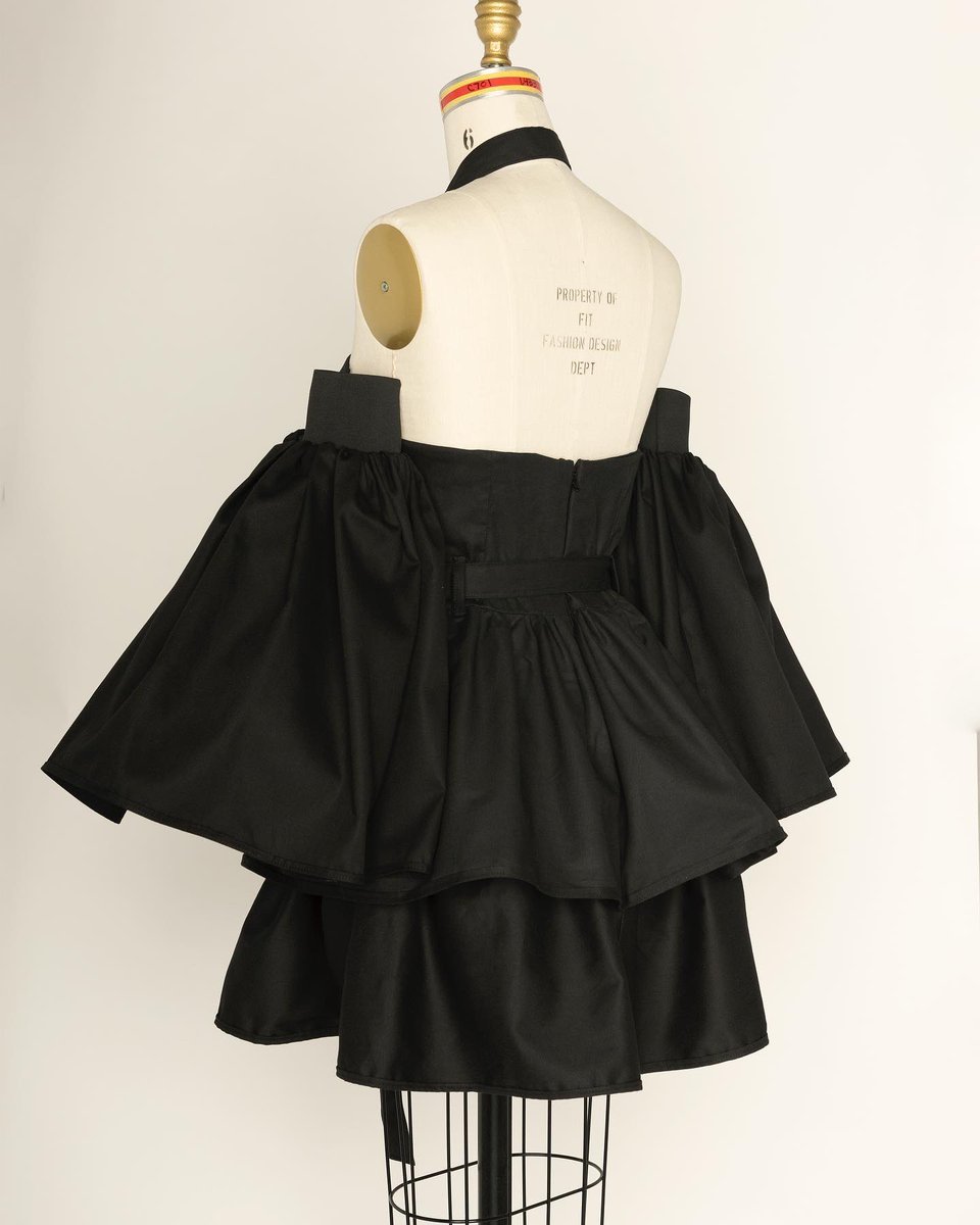 azoratelier's tweet photo. Azora dress https://t.co/Mb5mhepyeV