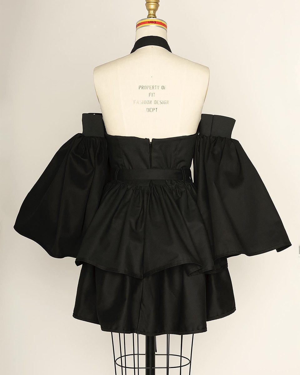 azoratelier's tweet photo. Azora dress https://t.co/Mb5mhepyeV