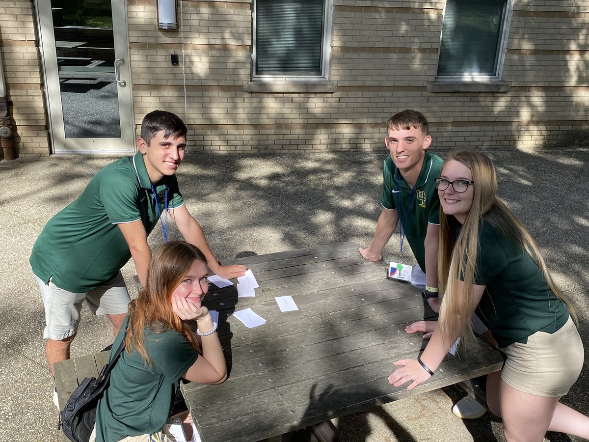 WFArmyJROTC's tweet photo. Some final review before tomorrow’s JLAB Championship. Go West!
#westforsyth #wsfcs #army #jrotc #leadership #jlab https://t.co/YL1ySf9oc8