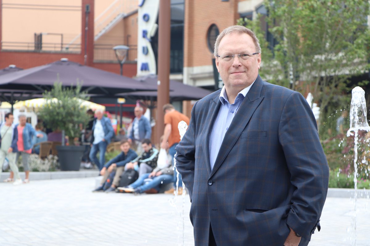 Net verzonden mijn kandidatuur voor #partijvoorzitterschapVVD .
Ik zal me richten op ruimte geven aan alle generaties met hun specifieke behoeften.
Duidelijke standpunten, dicht bij onze kiezers.
Gemeente, Provincie, Waterschappen en Landelijke politiek zijn even belangrijk.