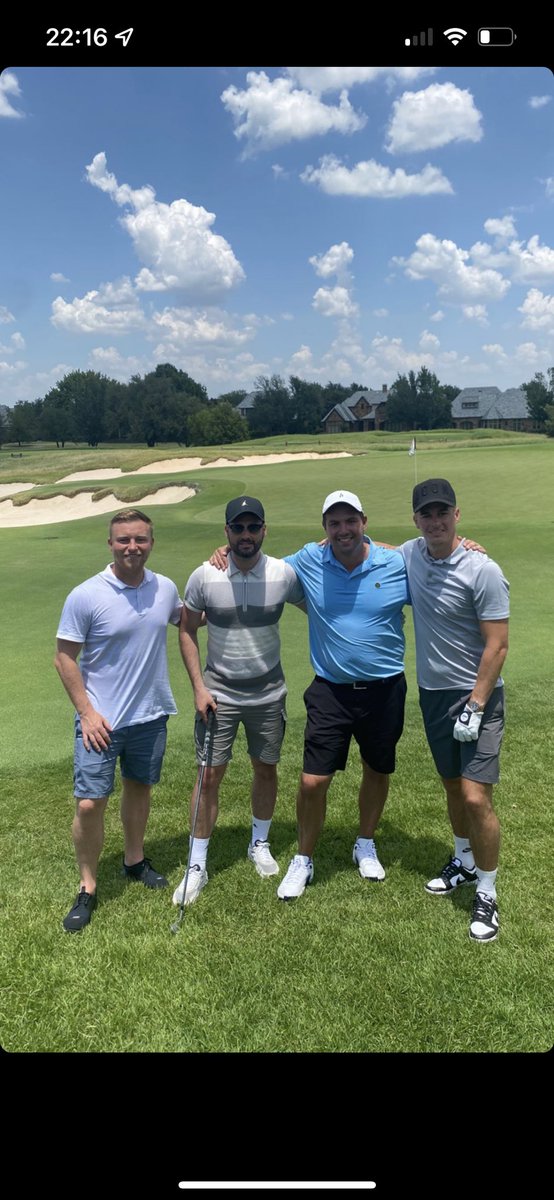 Holly💁🏼♀️ tweet media