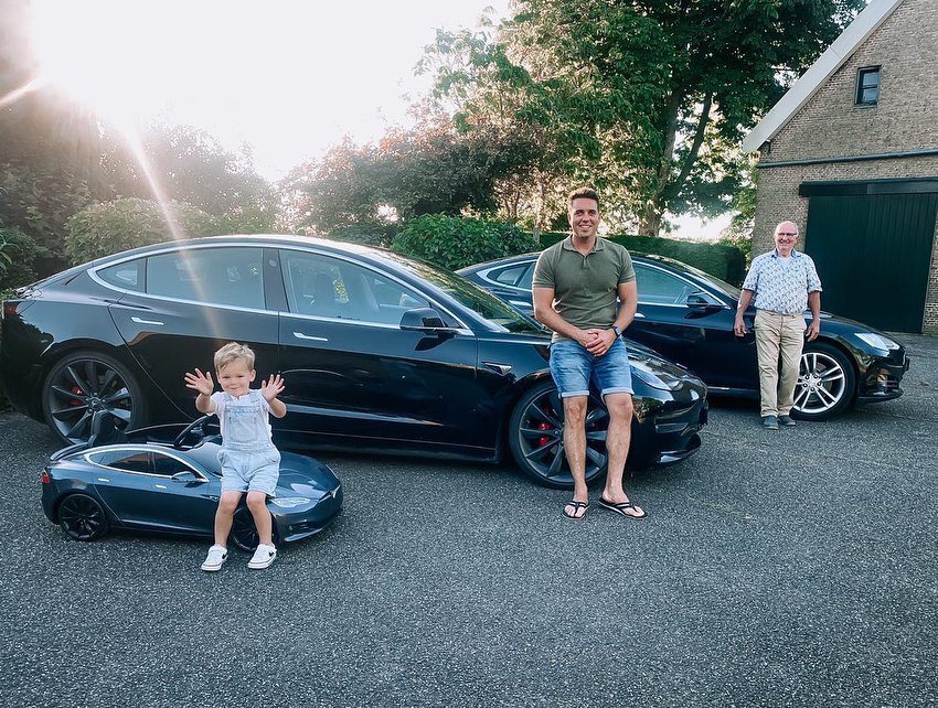 Happy Father’s Day. Like father like son and like grandfather. 
Source IG robertwilwel