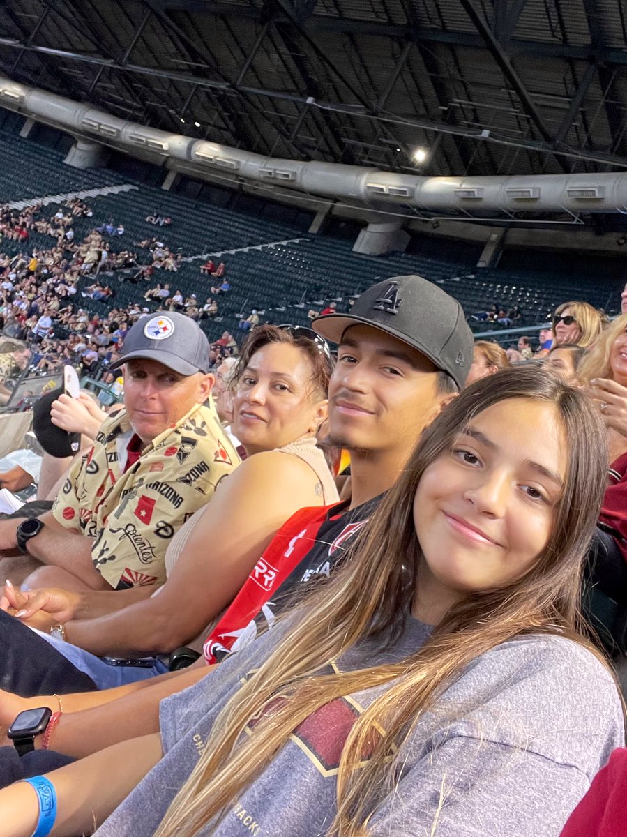krizanbryan's tweet photo. #Dbacks #dbacksdad https://t.co/AQX6moBr4x