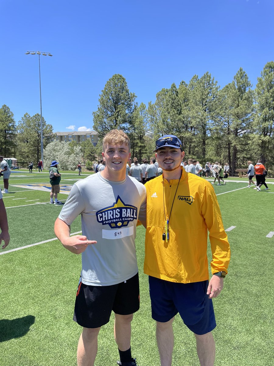 RusherPepper's tweet image. Thank you coach @CoachChrisBall for hosting a great camp. Thank you @CoachRudyG @CoachCaughman for the great coaching I got to put some new moves together that were very well taught. @NAU_Football