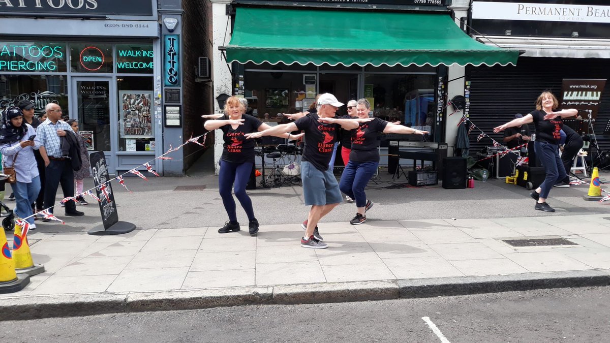 Clare Farrow tweet media