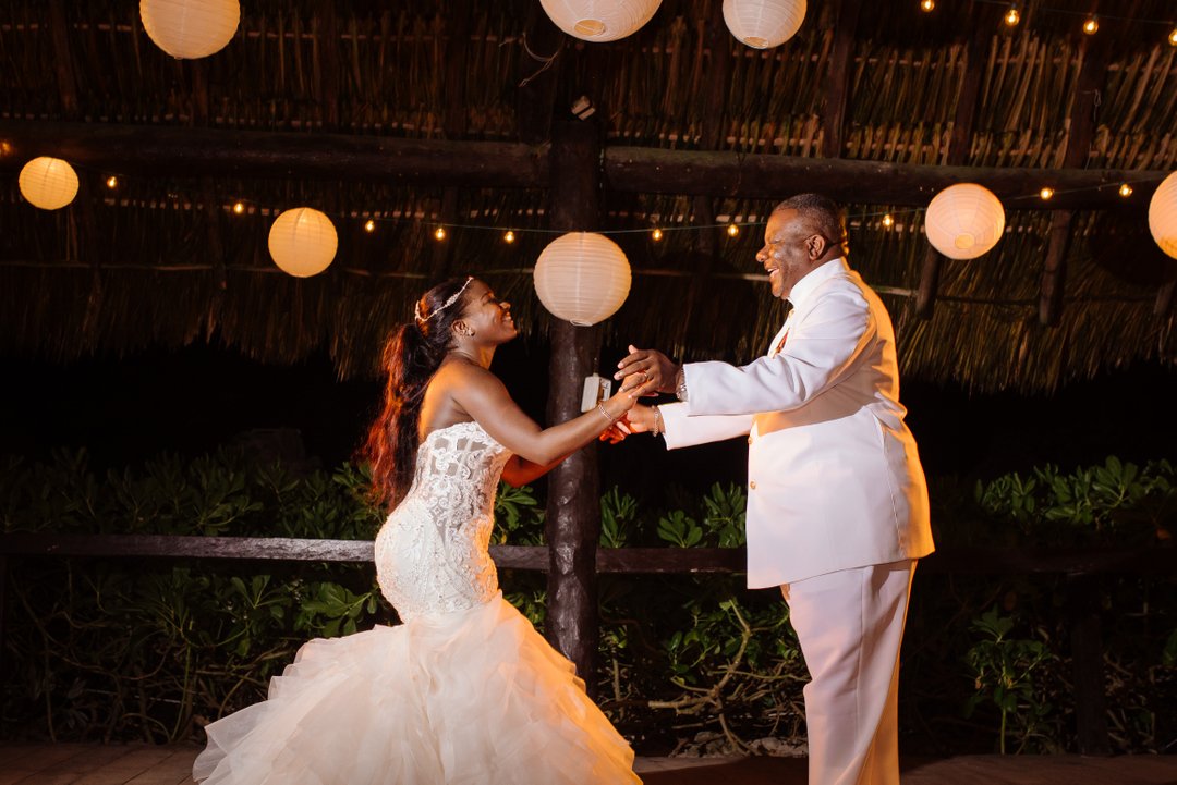 blackdesti's tweet photo. HAPPY FATHER'S DAY to my Daddy-O + all the other amazing fathers + father figures out there! 

To the man I got SO MUCH of my amazingness from 😘 : I love you! 

He's not on social media, but I'll text this to him anyway 💋💋

xx, Omi

💕 Follow @desti.land for alll DEST https://t.co/QL3VEbAgAc