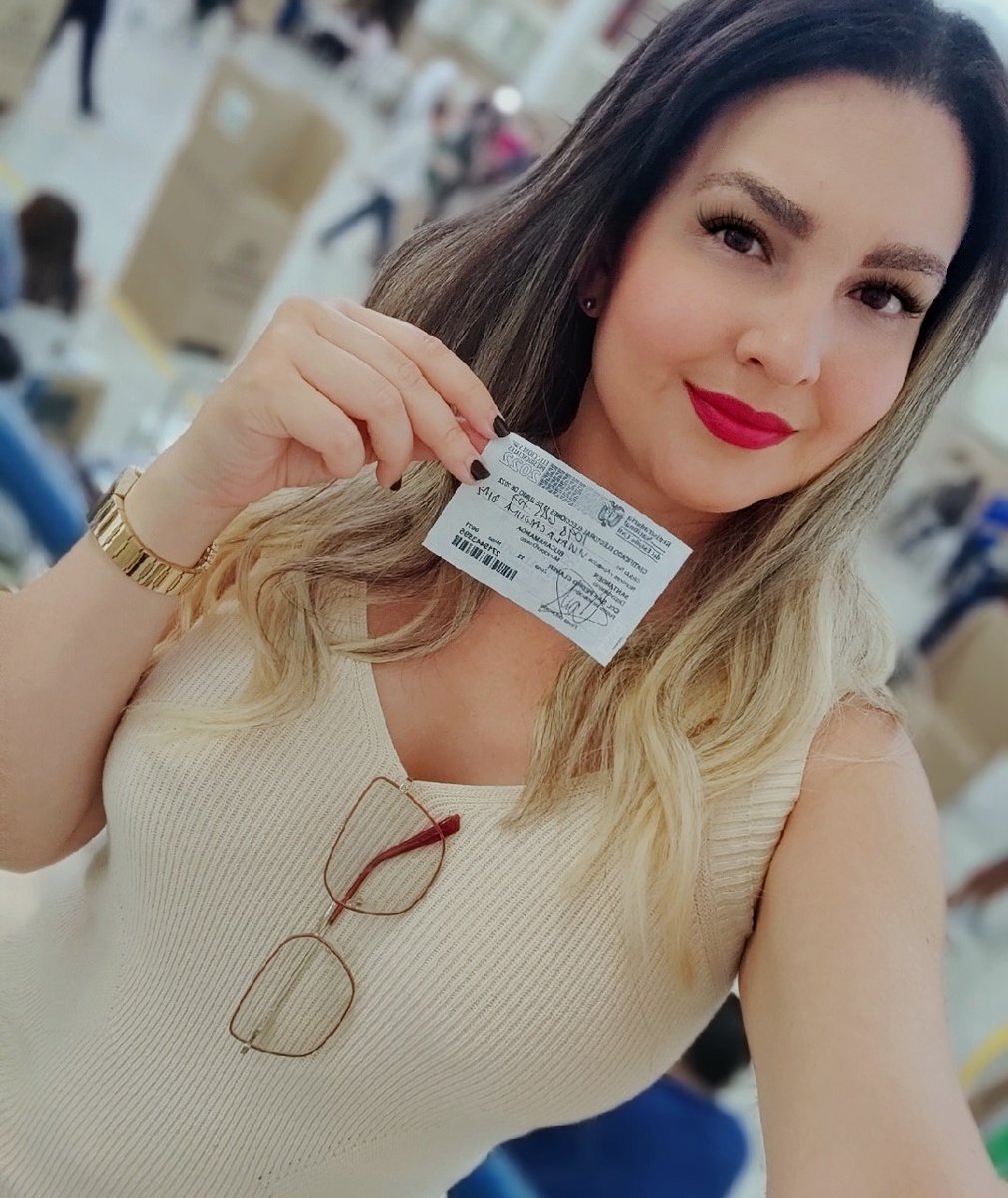 carolinadiazle's tweet image. Santandereano berraco por Colombia #RodolfoPresidente2022 🇨🇴🇨🇴🇨🇴