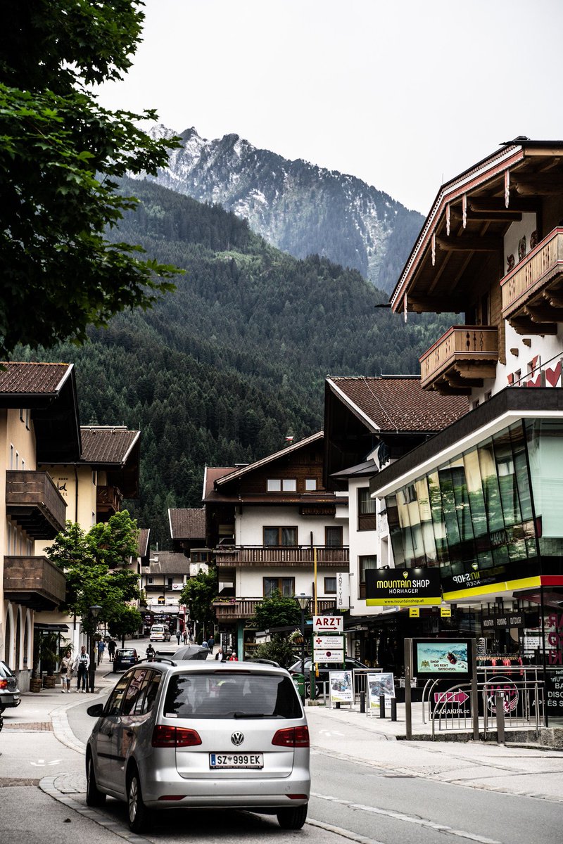 bearonearth's tweet photo. Mayrhofen, Austria🇦🇹

เมืองเล็กๆแต่บรรยากาศดี วิวสวยมาก☺️

#เที่ยวยุโรป #รีวิวยุโรป https://t.co/8dahQQW60f