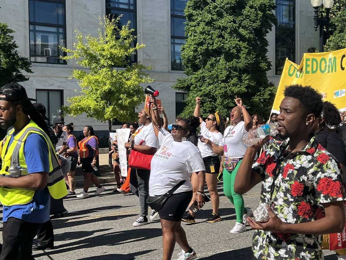 Let me tell you something that was sitting with me today. 

Reproductive Justice is a liberation movement. It’s not just an abortion movement. 

Abortion is necessary for liberation. 

Maternal health is necessary for liberation. 

Sexual freedom is necessary for liberation. 1/2