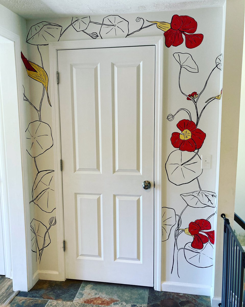 AllyLush's tweet photo. Spruced up my kitchen with some nasturtium florals https://t.co/9axqiaoOSB