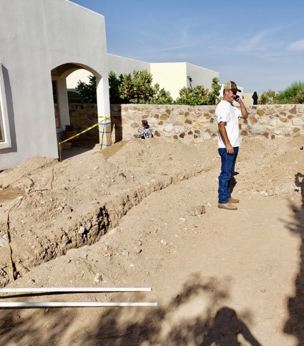 Godesigns_GO's tweet photo. These aren’t pretty pics, but their beautiful to me. Trenching lines per code, proper footings, safety depth, appropriate size lines and electric load calculations.

#GodesignsMakingCustomComfortable #ElPaso #NewMexico #Design #architecture #landscape #custombuild #Texas https://t.co/pwf3GUaTDs