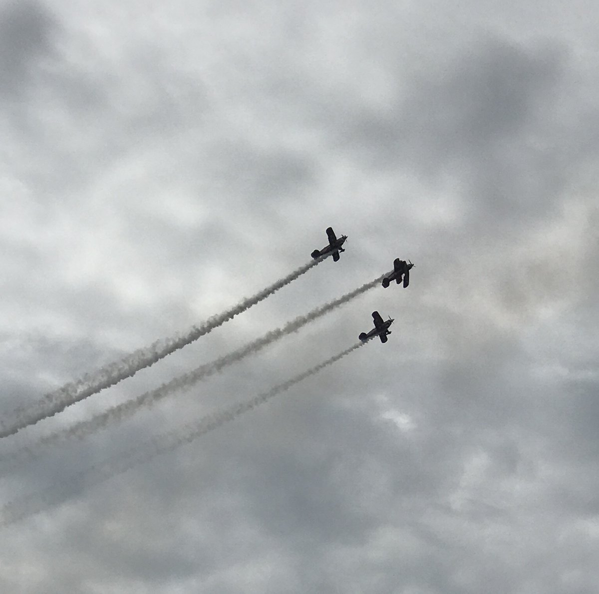 MrRumseyFDK's tweet photo. Airshow Day! https://t.co/37X4TgmiIf