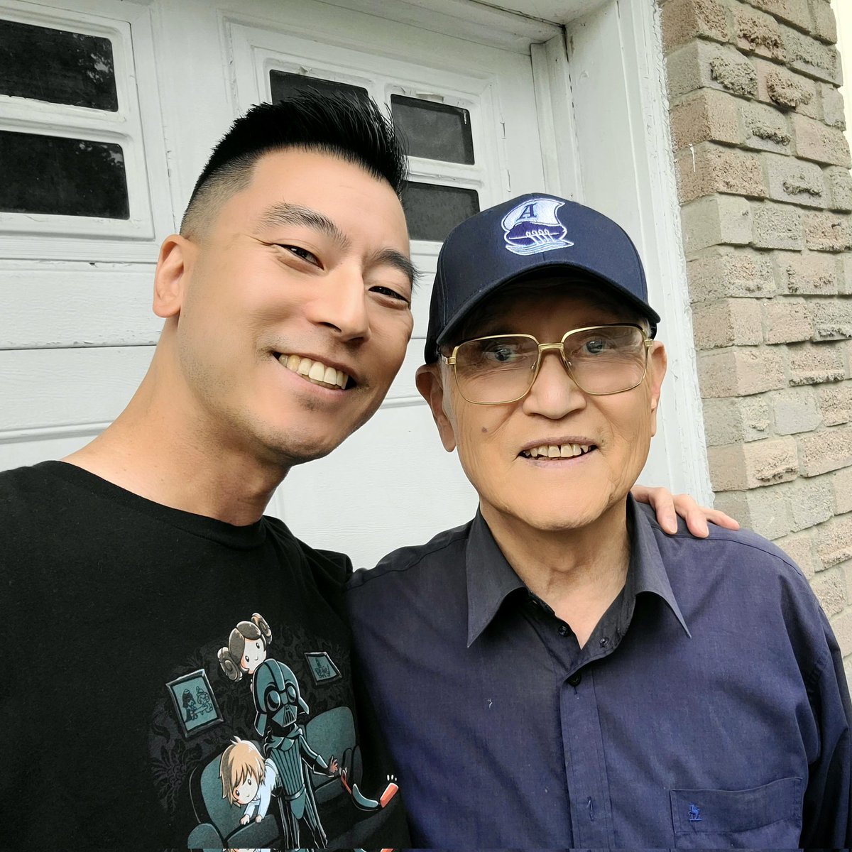 HPEWithYuAndMe's tweet photo. Had to give him my #DoubleBlue #BoatLogo @TorontoArgos hat from the home opener as well as the usual card from the kids and $$$! 😜 Love you, Dad! #TorontoArgonautsFootball #PullTogether #FathersDay 🌊🌊🍁🏈 https://t.co/d2XTj2sZjr