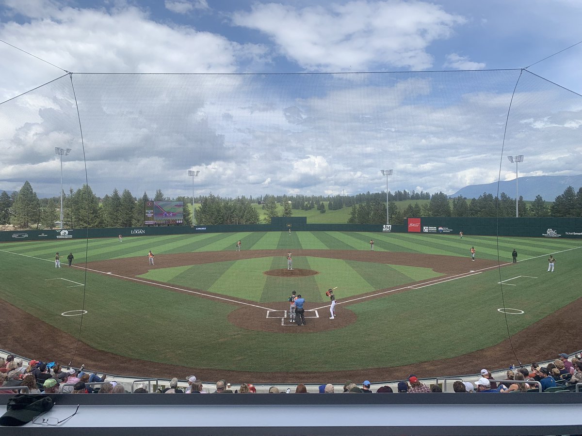 beastieradio's tweet photo. #fathersdaygameday ! Checking out the @GoRangeRiders take on @GoPaddleHeads at #flatheadfield in Kalispel, MT. @PBL1939 action! Beautiful stadium, only the sixth game here and it’s first day game. This place is awesome! I highly suggest checking it out. https://t.co/t43SDIW6ns
