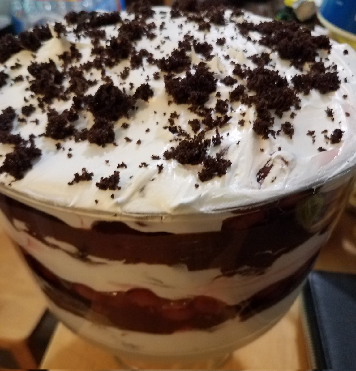 Chocolate Fudge Cherry Trifle for Father's Day. 😁

#chocolate #chocolatefudgecherrytrifle #trifle #chocolatefudge #fathersday #dessert