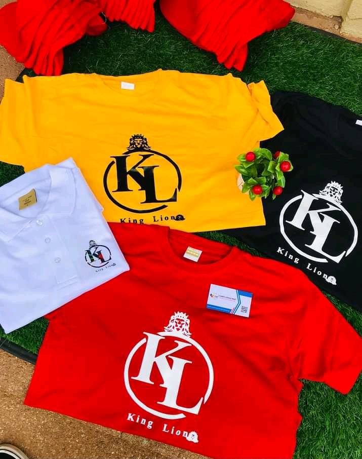 AimasseJonas's tweet photo. @initiatives229 
Pour vos événements(Anniversaires, Mariages, baptêmes..) , faites vos personnalisations ( T-shirt, Casquette, Tasse, cousssin, drap , étiquettes ...) chez nous à un coût très abordable . Contacts : 00229 90194626 (whatsapp/Call) .🇧🇯 https://t.co/TVRTsAhrbK