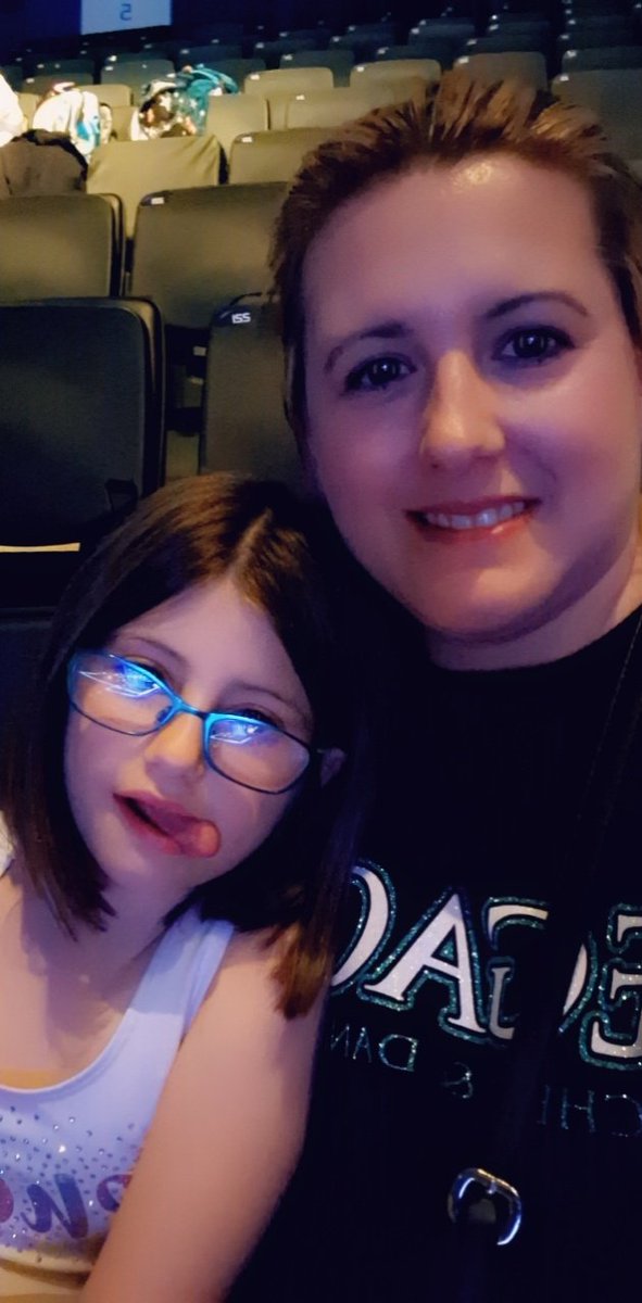 Kara tomlinson tweet media