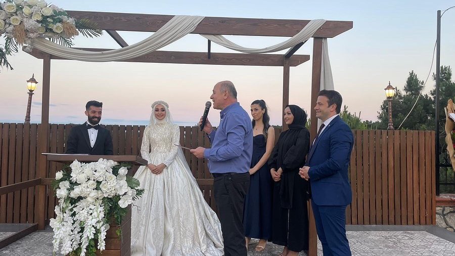 gencdevatuzla's tweet photo. İl başkanımız Sn @drerhanerol katılımları ile ilçe yönetimimizden İdari ve Mali işler başkanımız Samet Kürtçektepe’nin düğününe katıldık. Bir ömür boyu mutluluklar diliyoruz💧🌱 https://t.co/Sqf5NpNk7v