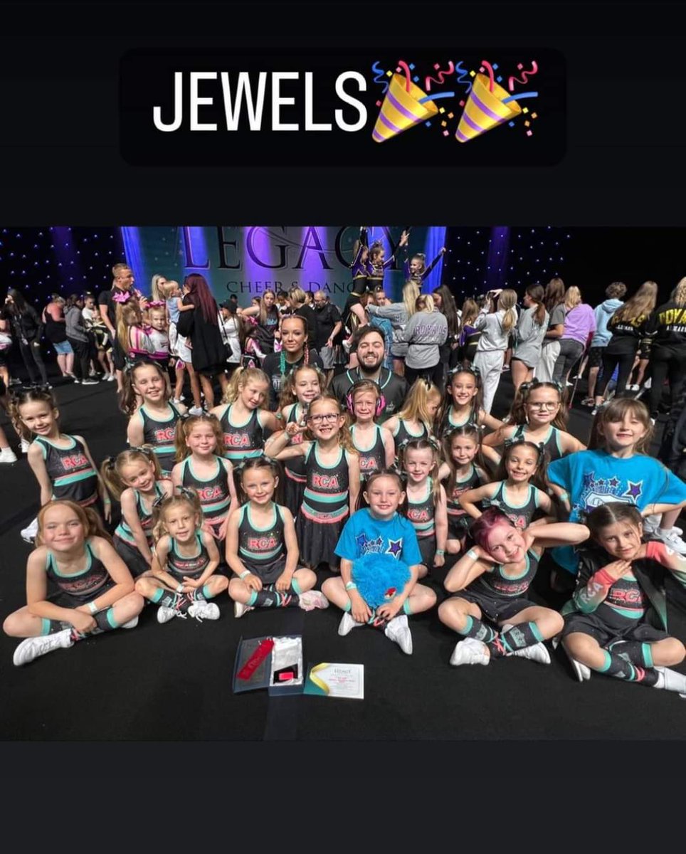 Kara tomlinson tweet media