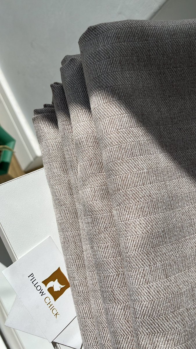 PillowChick's tweet photo. Curtains ✨ https://t.co/lkT5LDX7jA