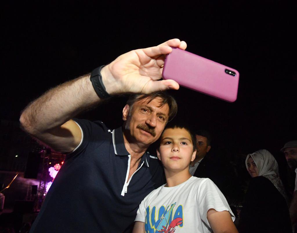 DrHakanBahadir's tweet photo. Bu akşam #BabaFest'te eğlencenin tam ortasındaydık 😎 https://t.co/lVeXYyz2rN