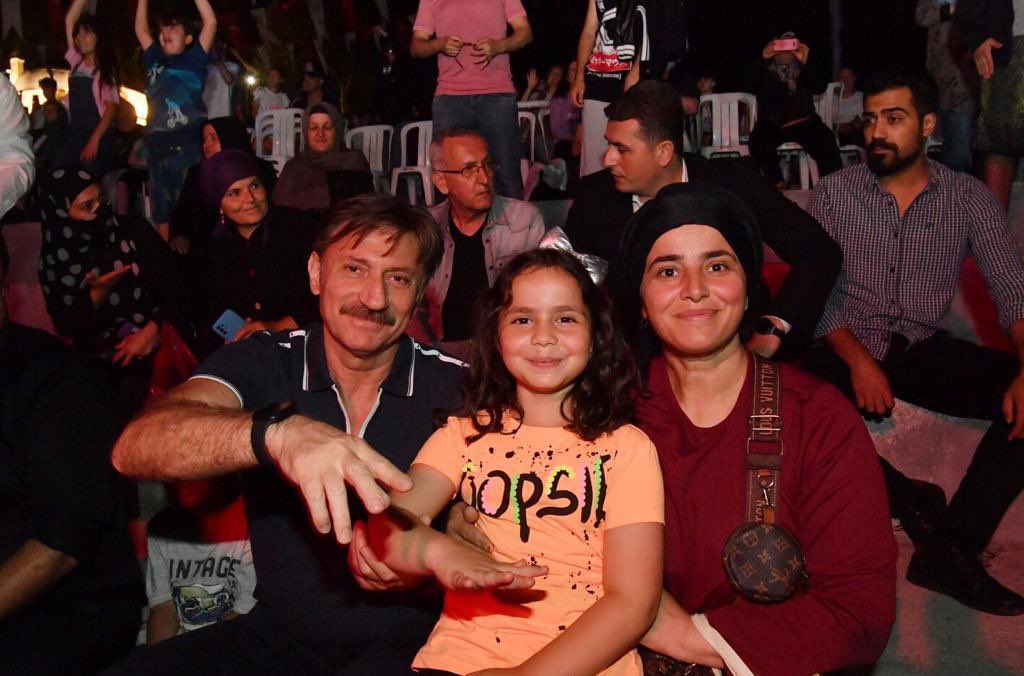 DrHakanBahadir's tweet photo. Bu akşam #BabaFest'te eğlencenin tam ortasındaydık 😎 https://t.co/lVeXYyz2rN