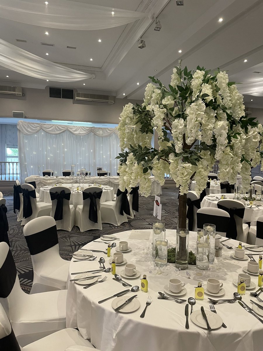 SJEnterprises1's tweet photo. Planning your dream wedding? Take a look at the venue dressing we can supply for any Lancashire wedding venue https://t.co/Lmh6T58dJc https://t.co/hhDDV3SDyP