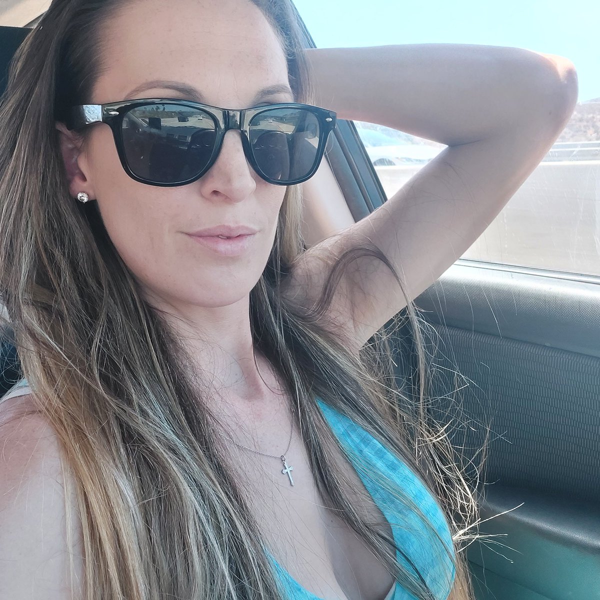 MsMadisonMason's tweet photo. LA, The Empress has arrived 💙💙💙🤙
#Findom #Femdom #EmpressShannon #Goddess #Dominatrix #Mistress #Domme #Findomme #SoCal #AllUpInLA #PartyTime #FinancialDominatix #RulerOfWallets #FetishExpert #FetishSpecialist https://t.co/IFTjjmXpkN