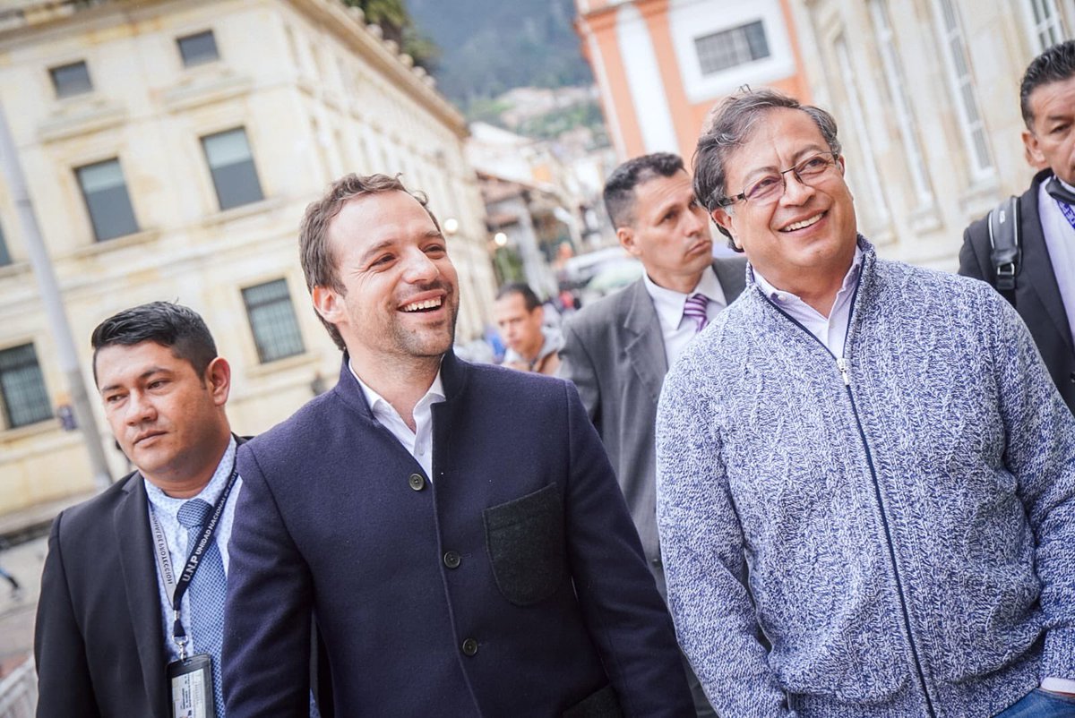 LuisErnestoGL's tweet photo. Gustavo Petro Urrego Presidente de Colombia🇨🇴 https://t.co/qBp9mxm9y7