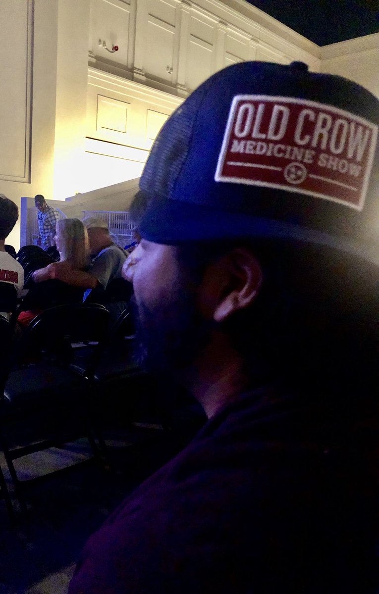 Kelly_Vazquez_'s tweet photo. Amazing show last night at the new #OrionAmphitheater seeing @crowmedicine My husband is still talking about it- the energy lasts for days! #OldCrowMedicineShow #RocketCity 🌌 🚀 🎶 https://t.co/QwTc6TsKlo
