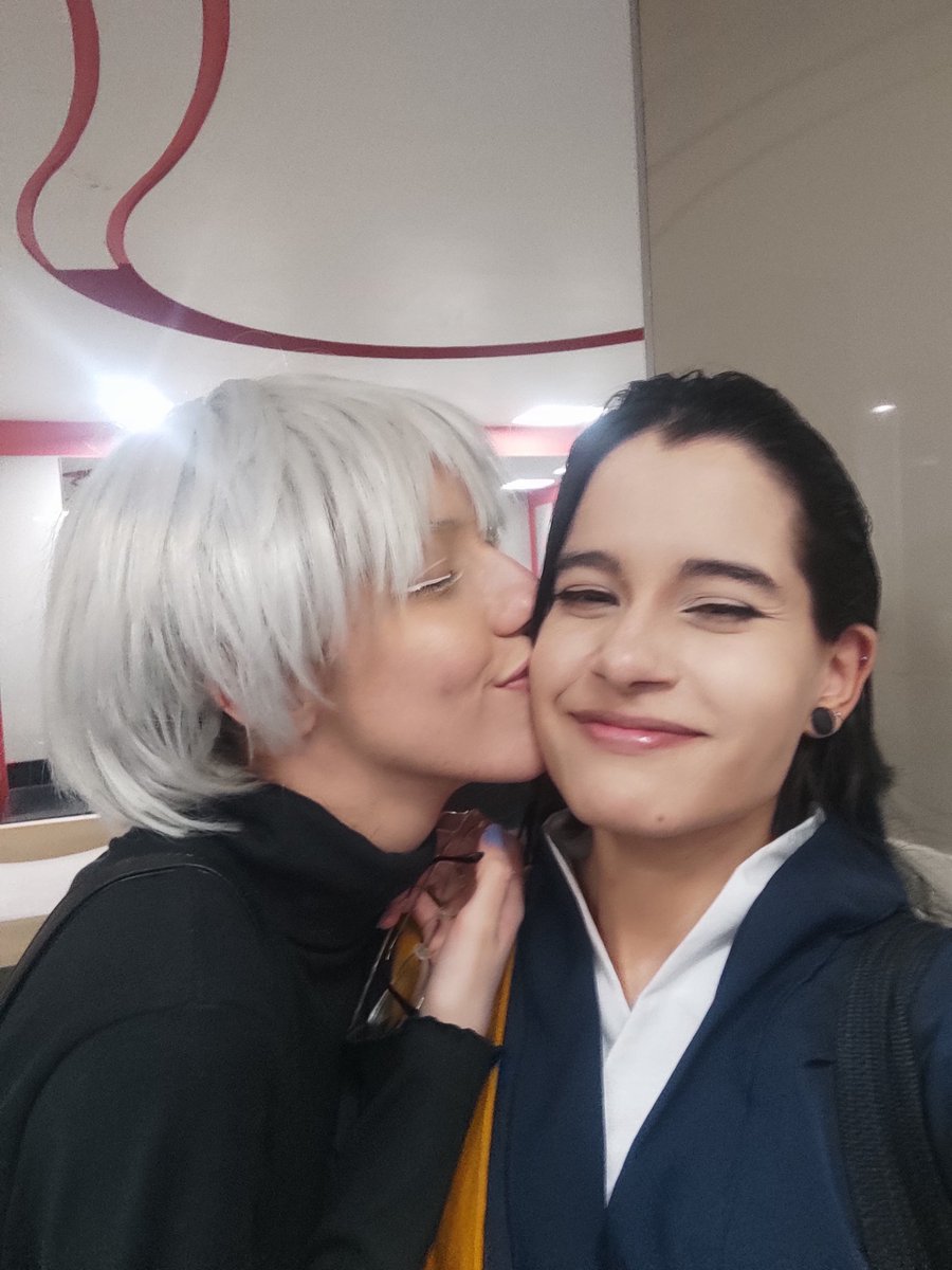 Feliz 3 meses tardio @leonhrtkryze 💙