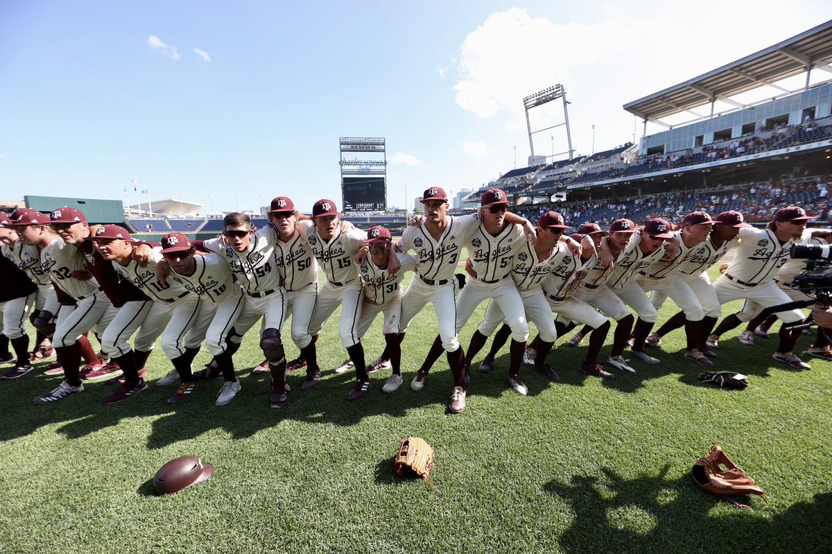 12thMan's tweet photo. #BTHOtu ✅

#GigEm https://t.co/eeEKKPGM5E