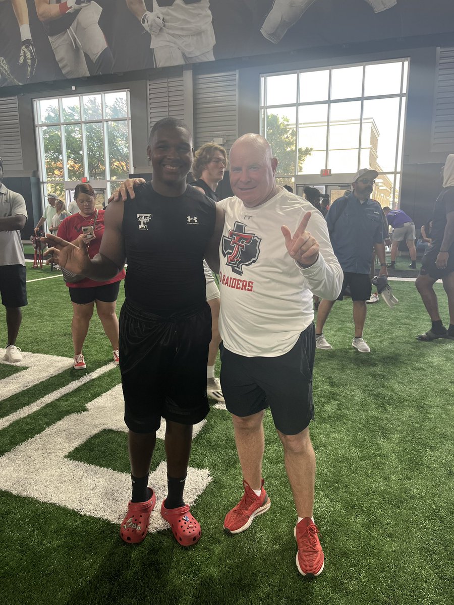 Thank you <a href="/TexasTechFB/">Texas Tech Football</a> for a great camp and to showcase my skills! <a href="/CoachKennyPerry/">Kenny Perry 🌵</a> @TTUCoachBook  <a href="/Coach_DeLay/">Laban DeLay</a> <a href="/CamSanders14/">Cam Sanders</a>