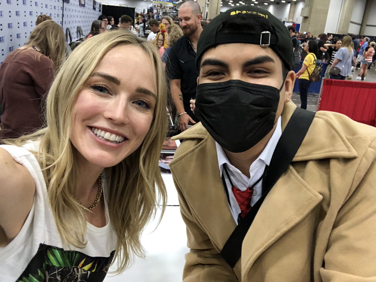 jaredjuarez978's tweet photo. Highlight of my life ❤️ @caitylotz @tylerhoechlin @AlexGarfin @jordanelsass1 https://t.co/pu1CDhT4GC