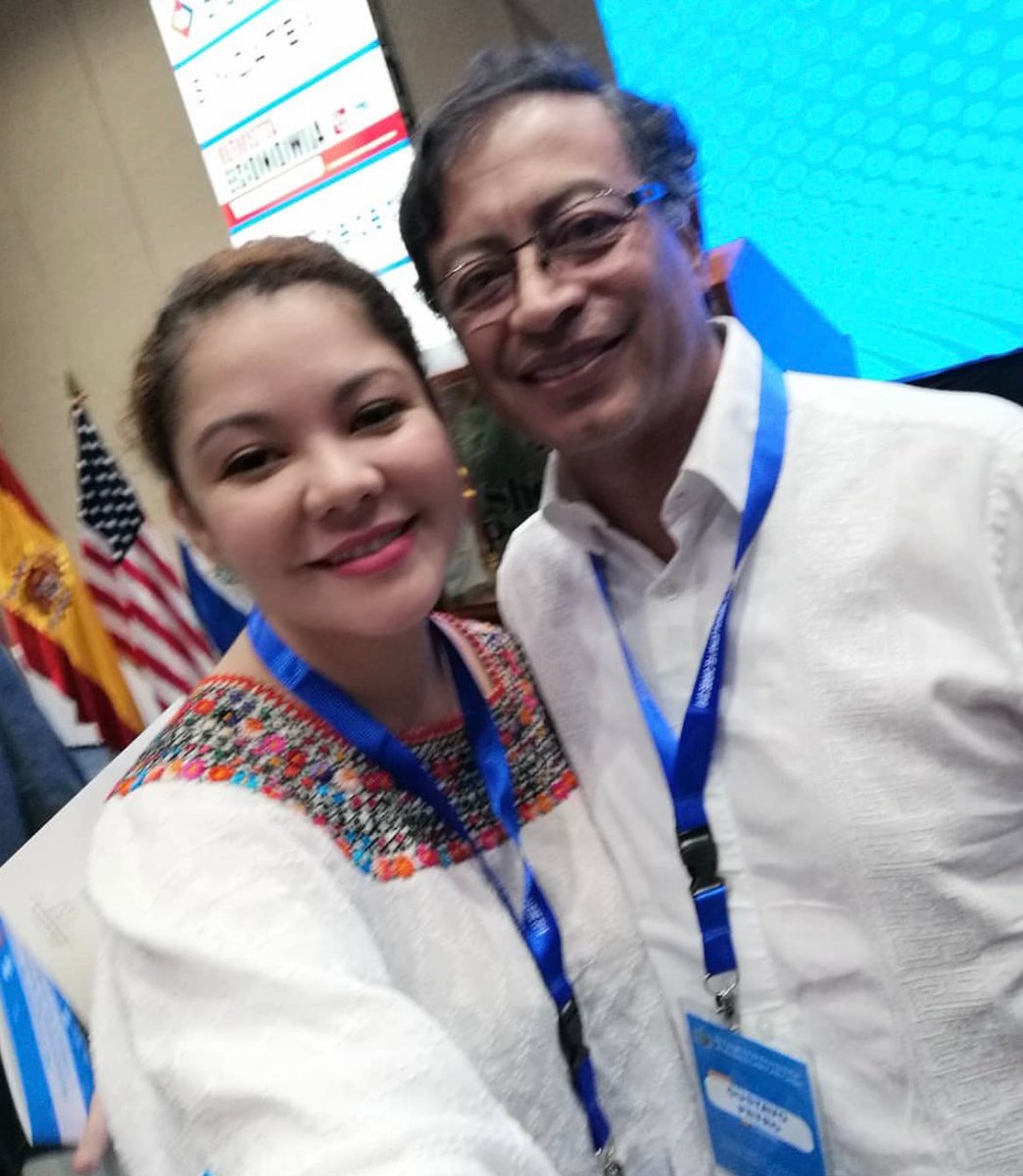 DanielaGenovez's tweet photo. ¡Hoy ganó Colombia! 

Felicidades @petrogustavo https://t.co/lrdivoaVsK